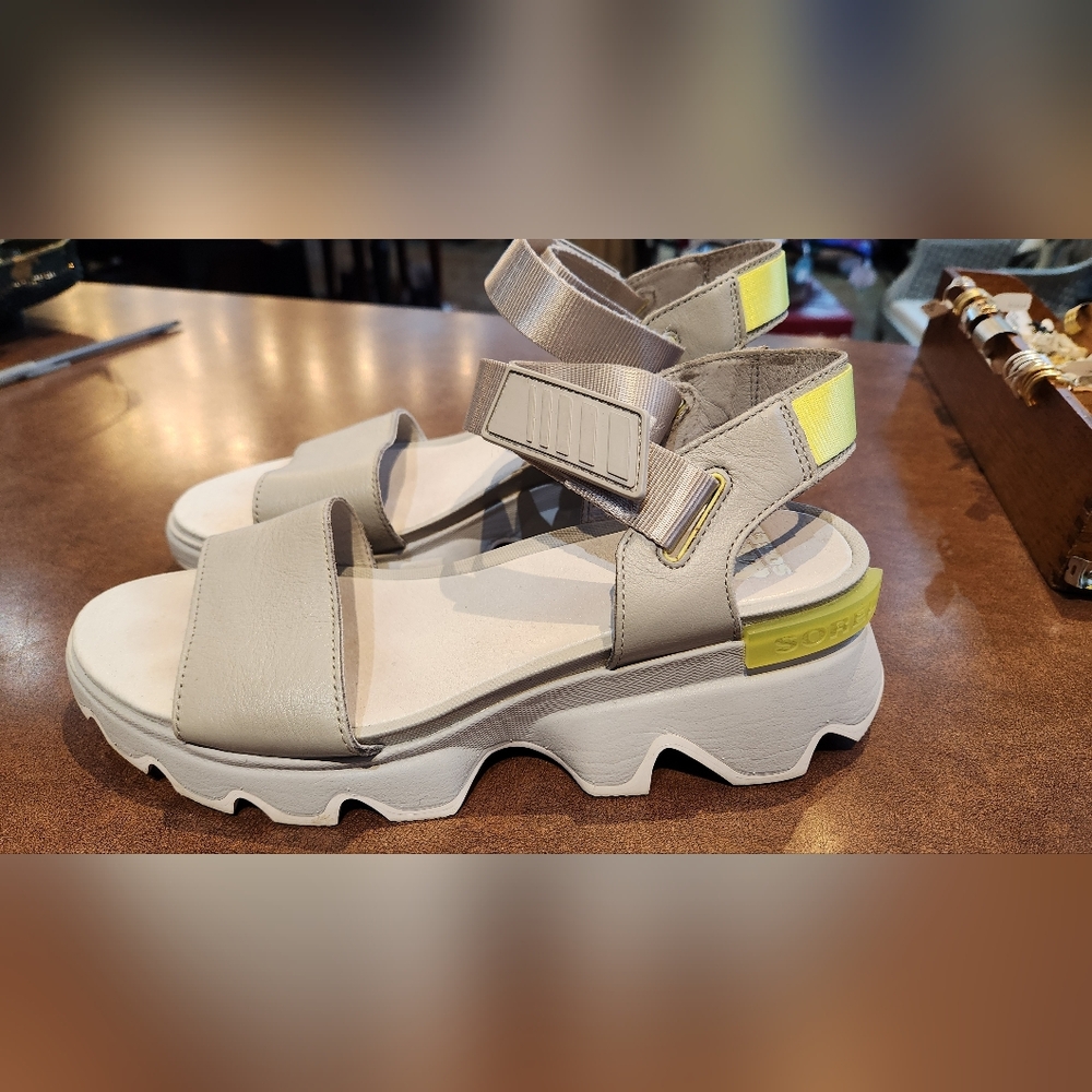 Sorel Light Gray Lug Sole Sandals